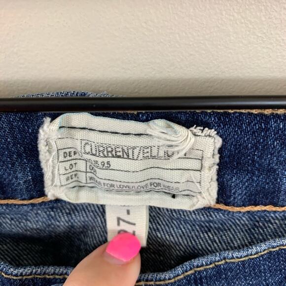 Current/Elliott The Cropped Straight Jeans - Picture 4 of 9